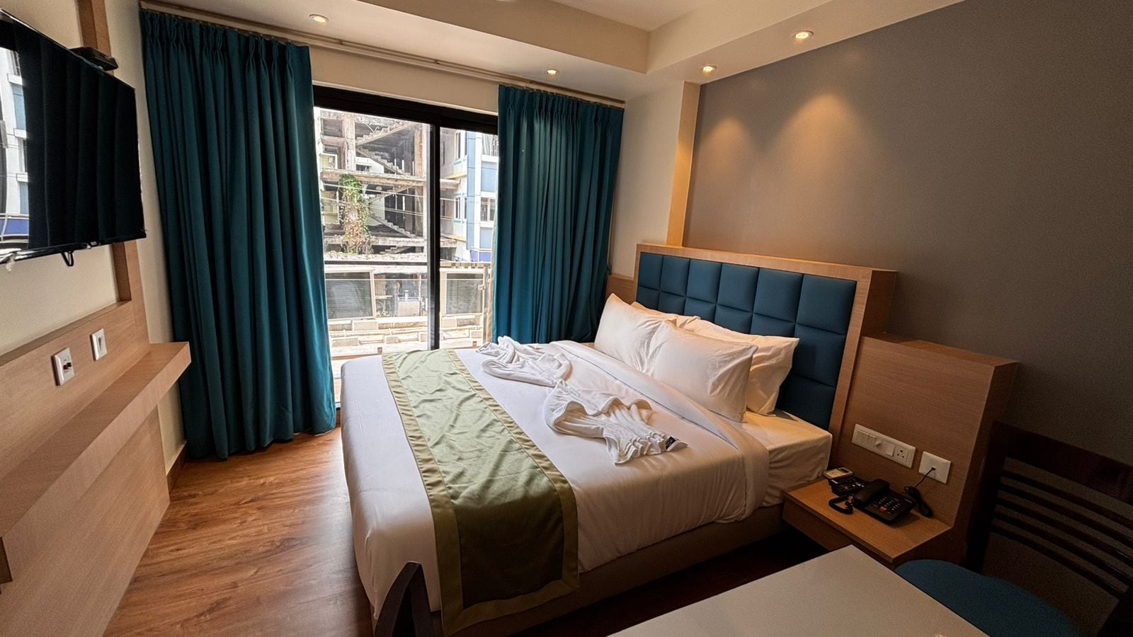Hotel Kanchan International - Tap to explore photos