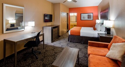 Best Western Executive Inn El Campo Room Type - 1 King Bed, Mobility Accessible, Roll In Shower, Non-Smoking, Continental Breakfast Best Western Executive Inn El Campo Room Type - 1 King Bed, Mobility Accessible, Roll In Shower, Non-Smoking, Continental Breakfast