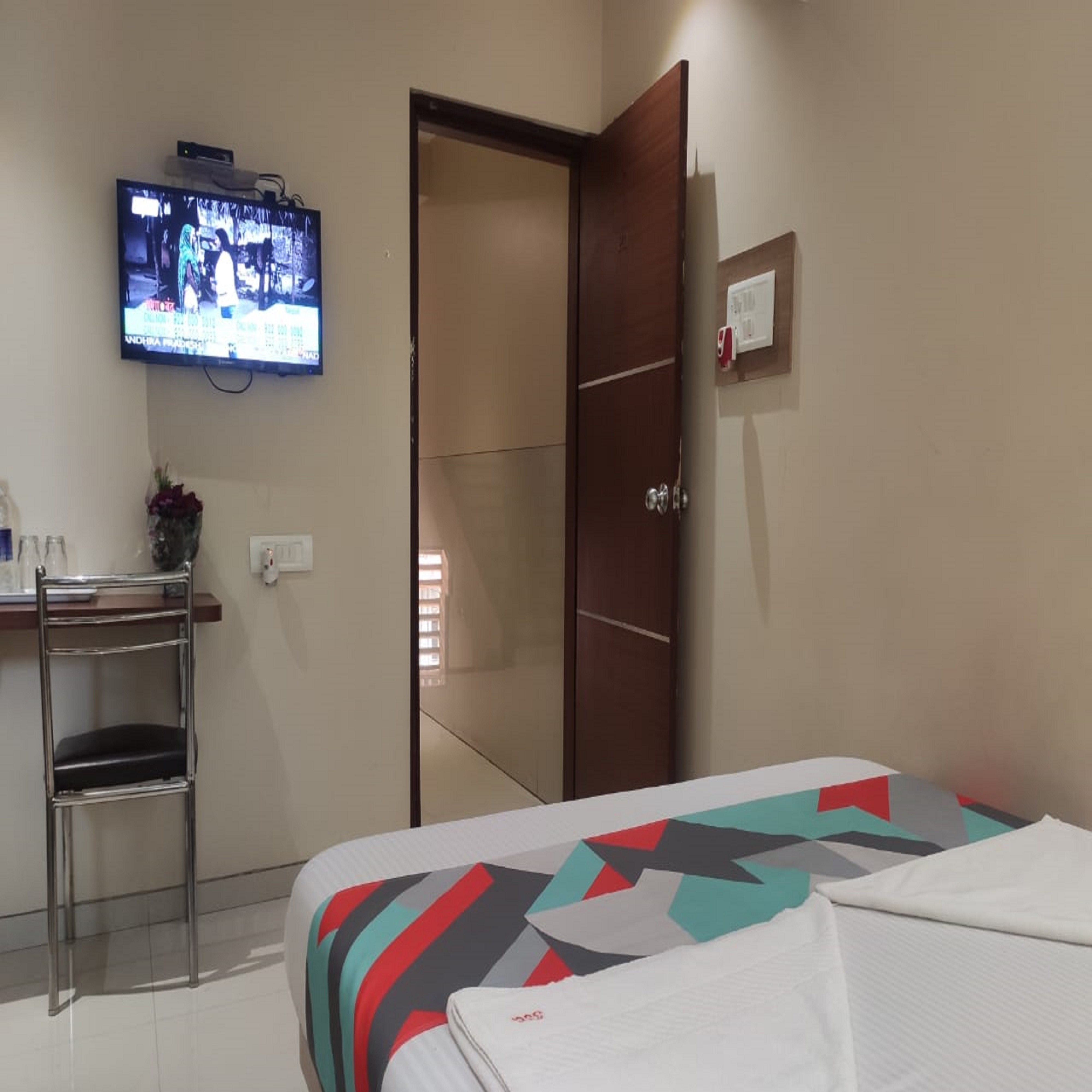 Hotel Sai Sundar Guest Line - Tap to explore photos