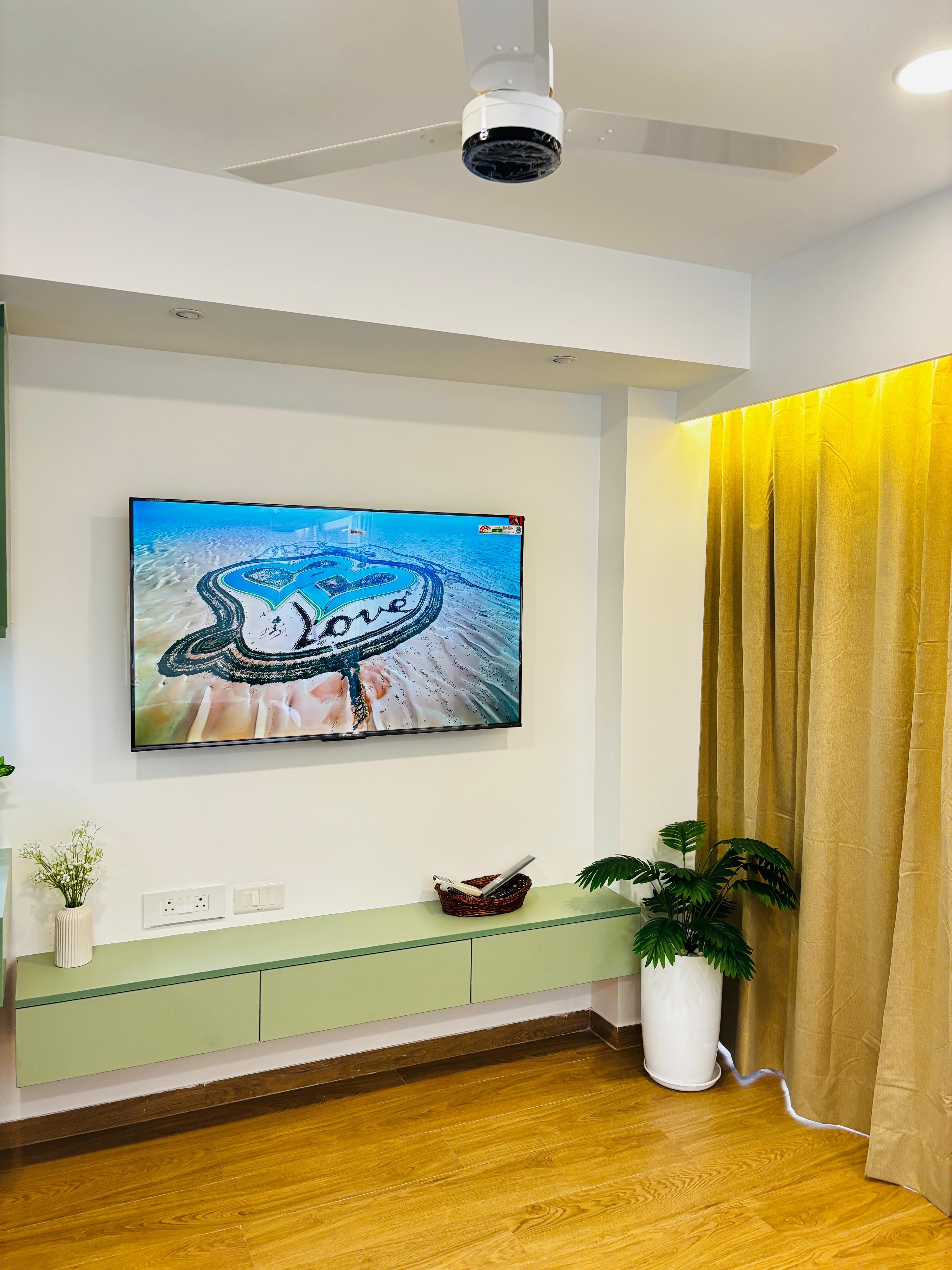 Viman Vista Airport Luxury Studio Safe Cozy - Tap to explore photos