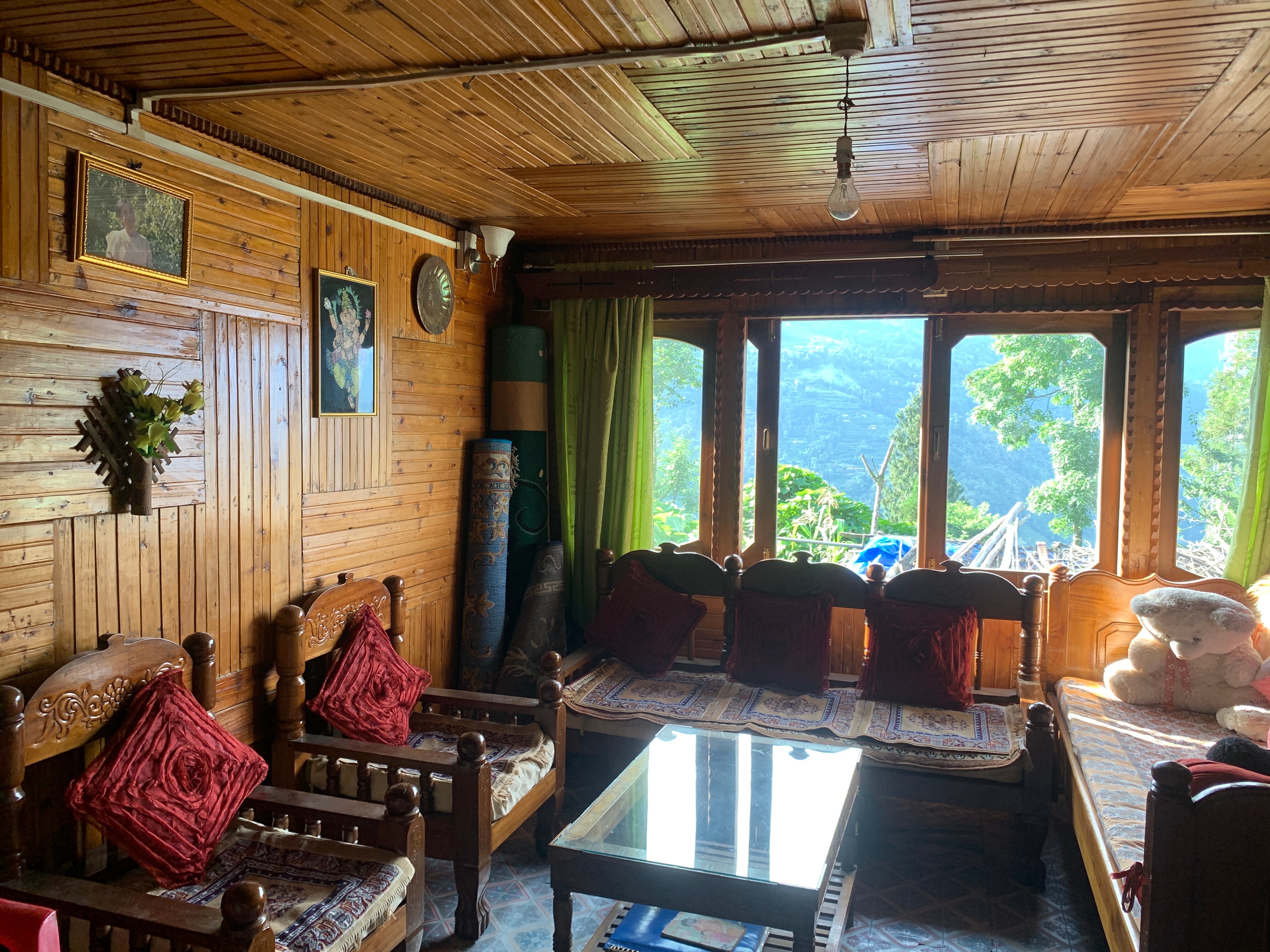 Bara Hatta Homestay - Tap to explore photos