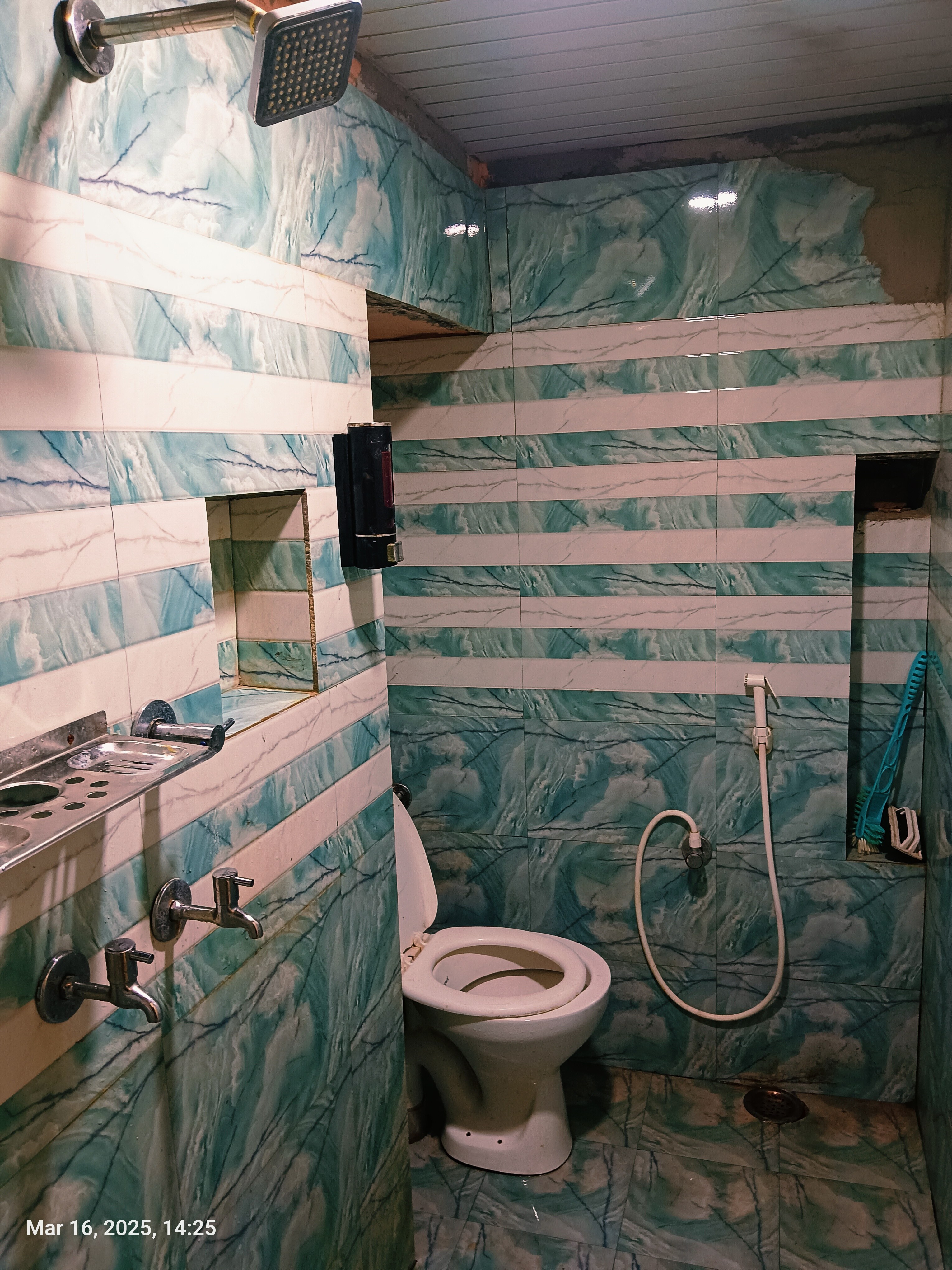 Natraj home stay - Tap to explore photos