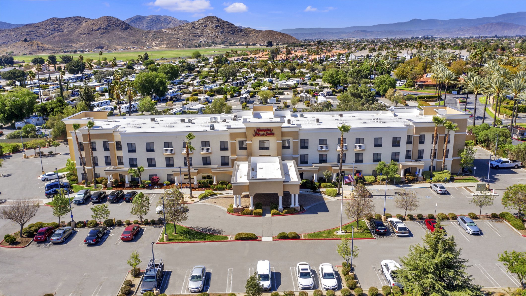 Hampton Inn And Suites Hemet - Tap to explore photos