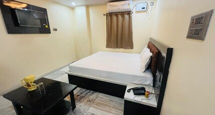 SS Hotel 50 Meters From Gaya Railway Station Room Type - New Super Deluxe Room SS Hotel 50 Meters From Gaya Railway Station Room Type - New Super Deluxe Room