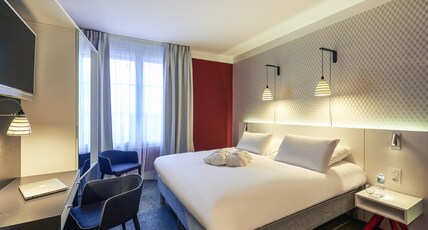 Hotel Mercure Brest Centre Les Voyageurs Room Type - Superior Room with sea view and 1 double bed