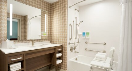 Home2 Suites by Hilton Warminster Horsham Room Type - 2QN ACC TUB STUDIO NONSMK