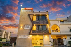 Fabhotel Dream Paradise