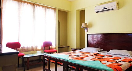 Hotel Equator Room Type - Standard Twin Room