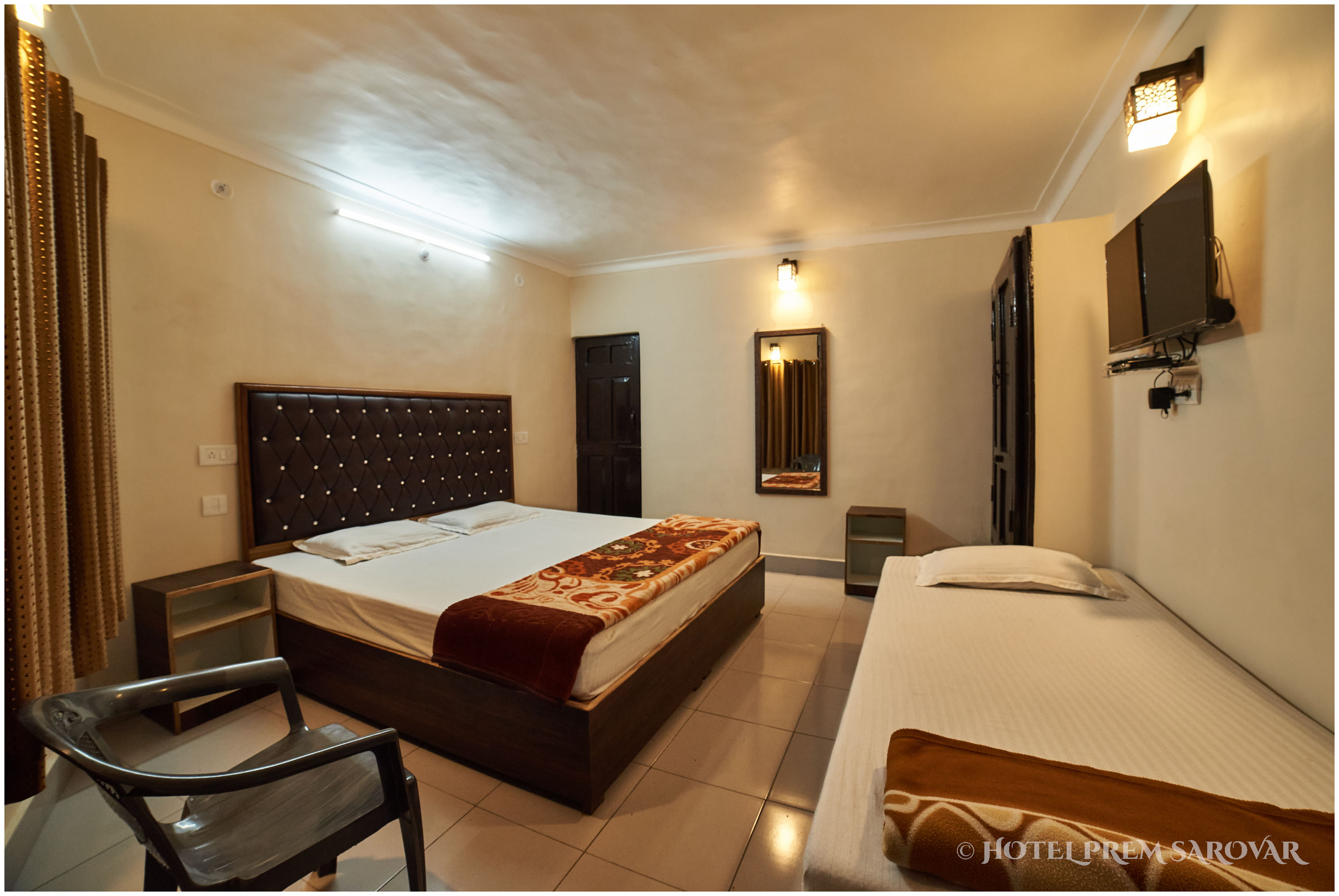 Hotel Prem Sarovar - Tap to explore photos