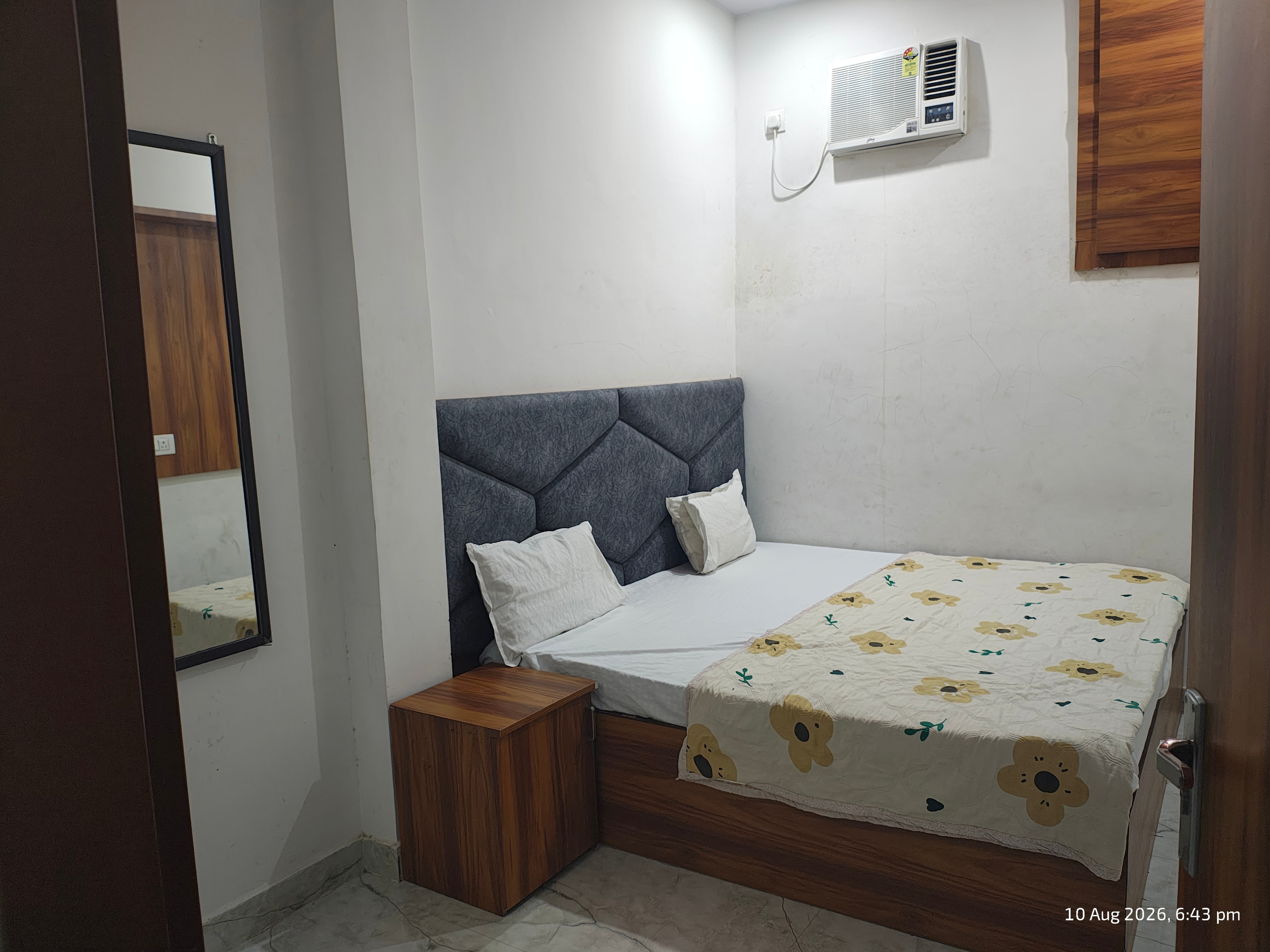 Shri govind dham homestay - Tap to explore photos