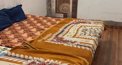 Mathura Vrindavan Gokul dham Room Type - Non ac Family Room 6