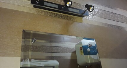 Hotel S.J.D. INN Room Type - Premium Room