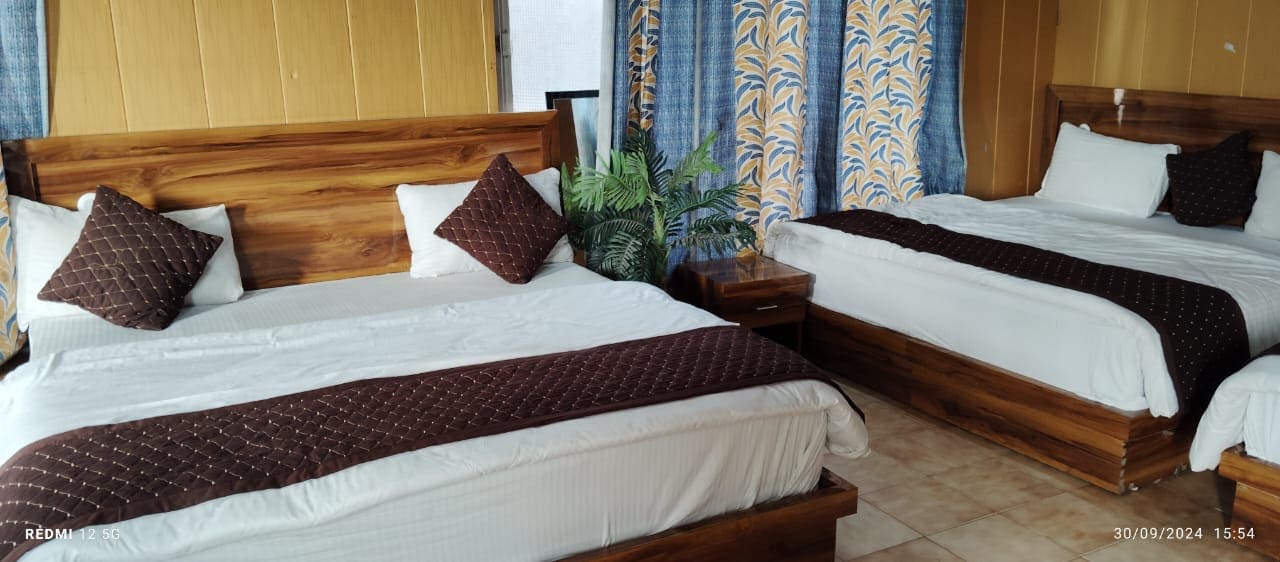 Hotel Nirvana - Tap to explore photos