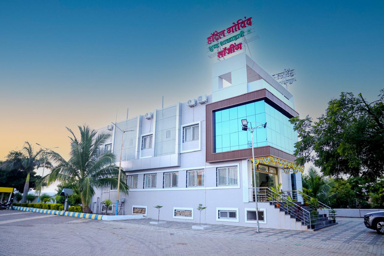 Hotel Govind Shudhh Shakahari Lodging - Tap to explore photos