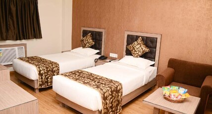 Pal Comforts Room Type - Deluxe Room With Twin Bed