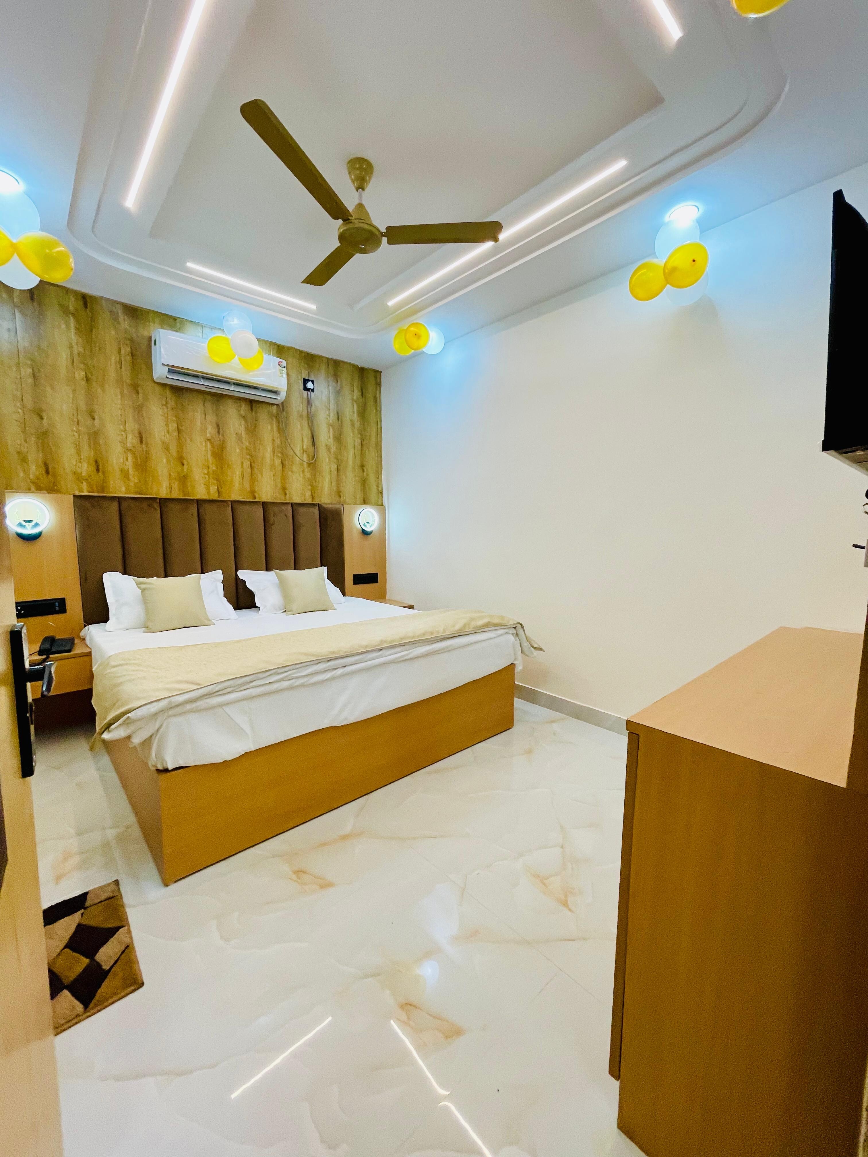 HOTEL VIKHYAT INN - Tap to explore photos