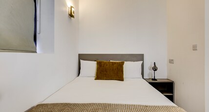 Belvilla Ilford Station Hotel, 4 min from Elizabeth line Room Type - Standard Triple Room