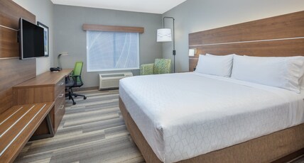  Holiday Inn Express & Suites Surprise, an IHG Hotel Room Type - 1 King Standard Mobil Access Roll Shwr