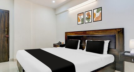 Super OYO Townhouse Gajuwaka Centre Room Type - Deluxe with Balcony Super OYO Townhouse Gajuwaka Centre Room Type - Deluxe with Balcony