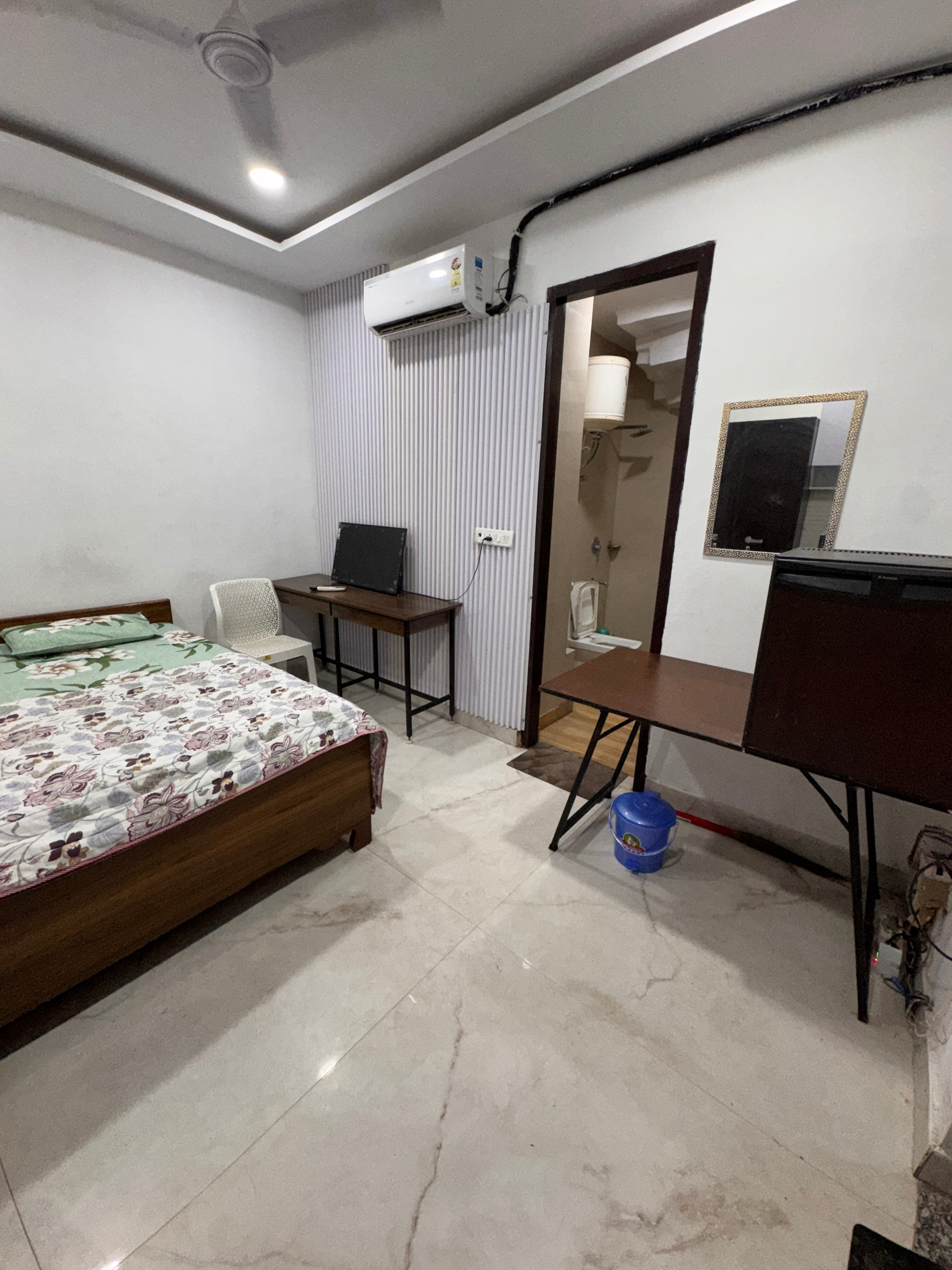 Urban ease homestay - Tap to explore photos