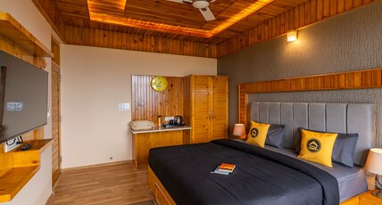 The Hosteller Chakrata Room Type - Deluxe Double Room with Balcony and Mountain View