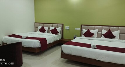 SKY PALACE Room Type - Luxury Room