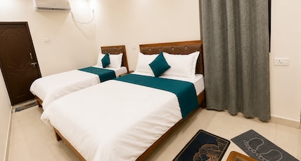 Hill Couch Resort Room Type - Luxury Room with River View & Gym Access