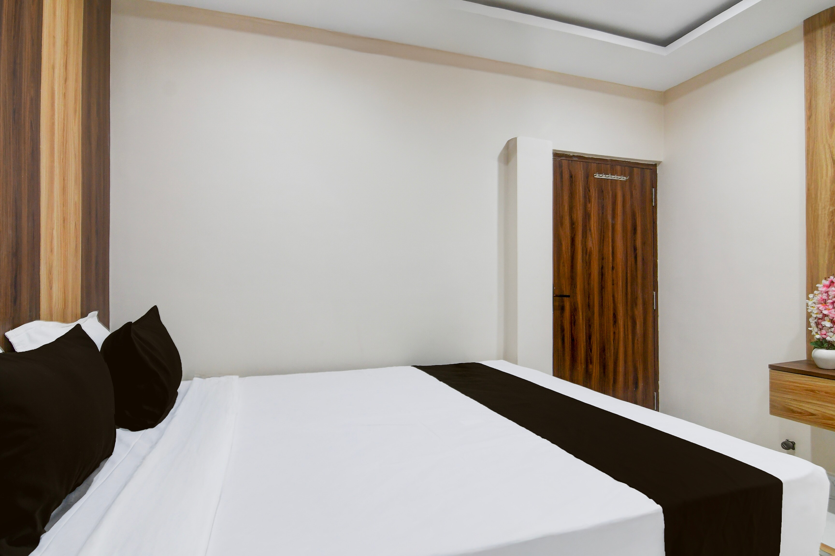 Hotel O AB Residency - Tap to explore photos