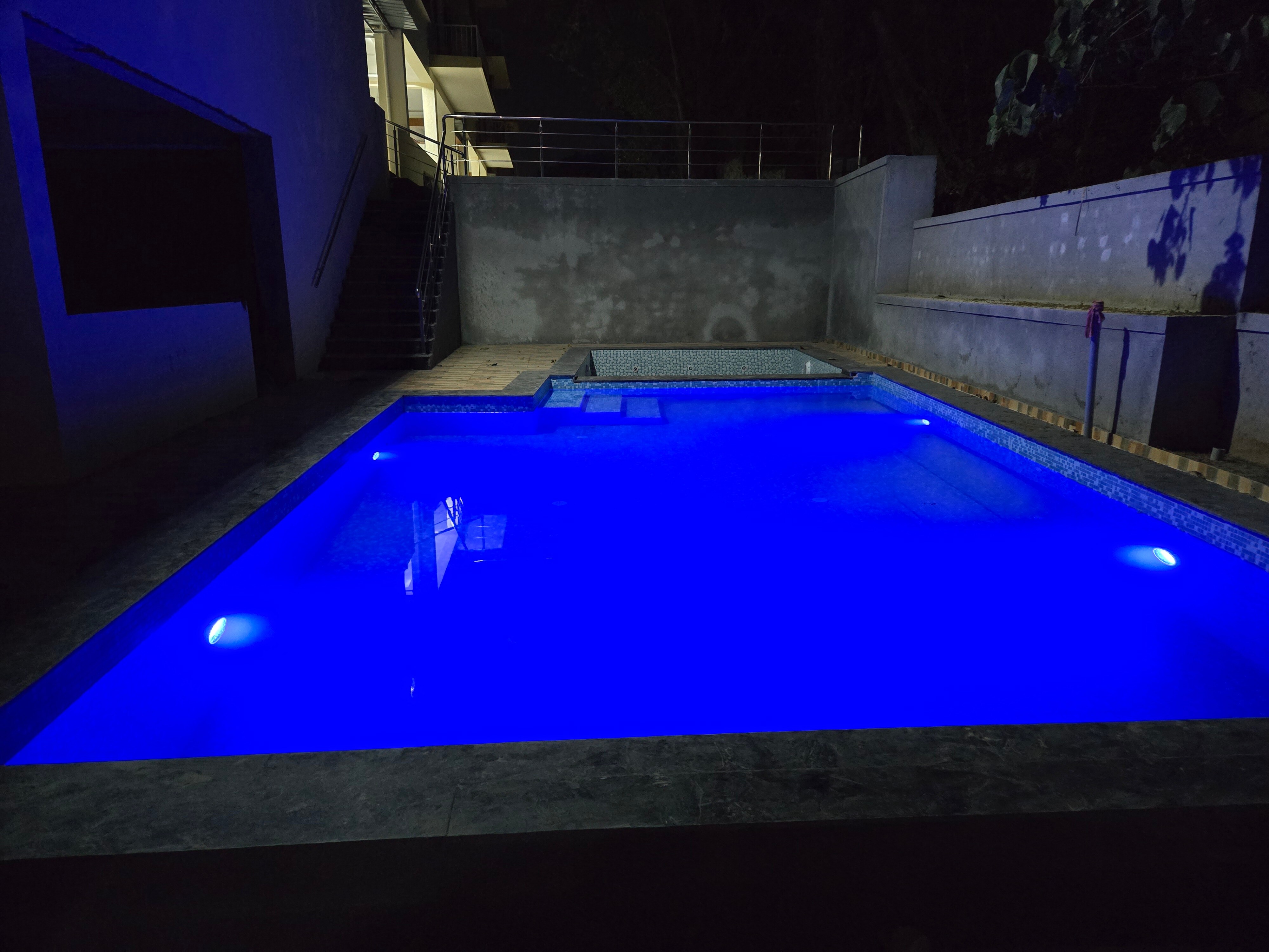 Mehta Mansion 6BHK Luxury Villa with pool - Tap to explore photos