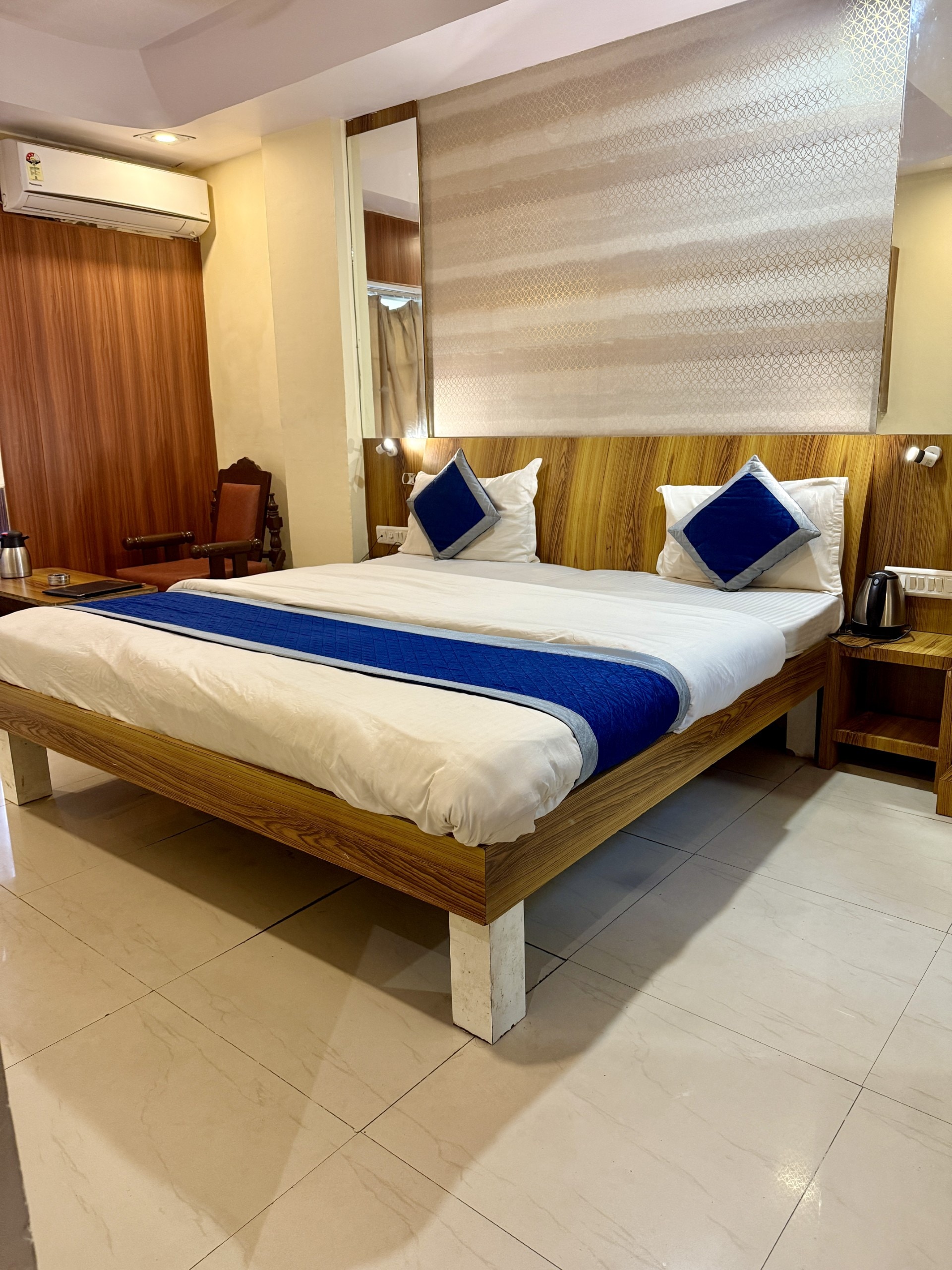 Hotel Savera - Tap to explore photos