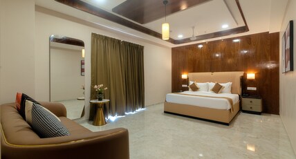 VITS Satyajeet Karad Room Type - Suite with Living room