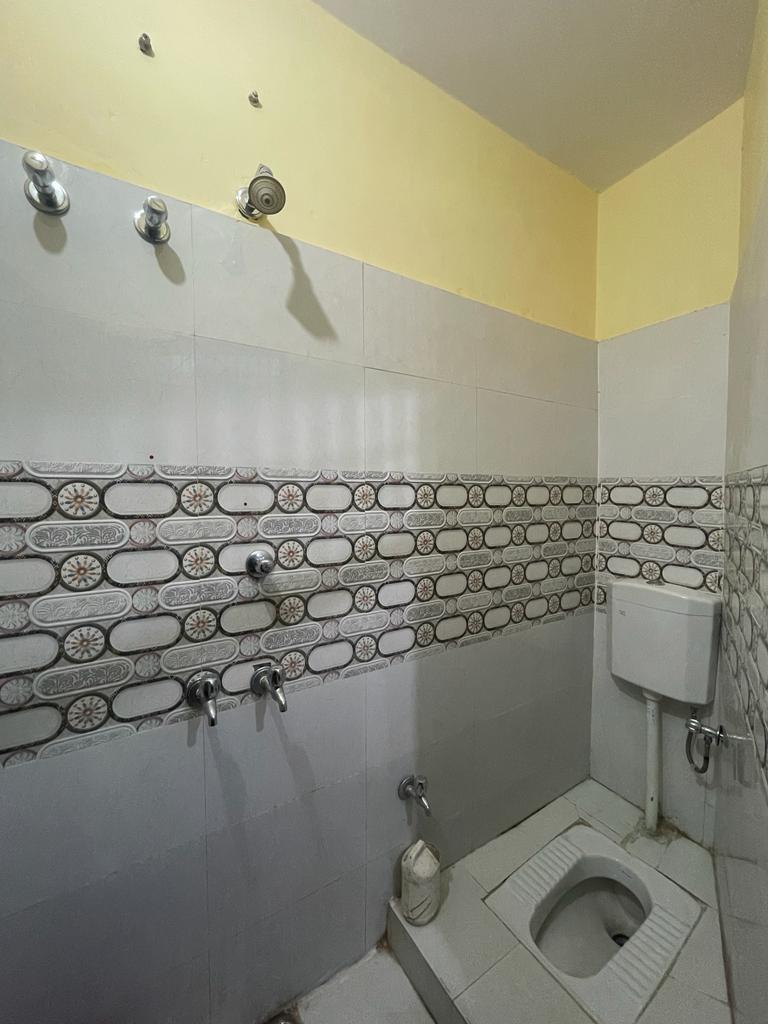 Shivalay Paying Guest House - Tap to explore photos