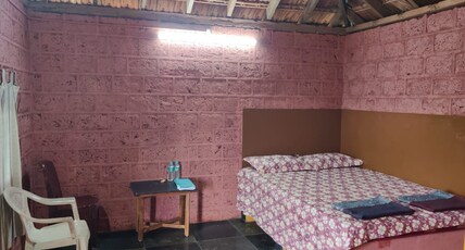Yeni Homestay Room Type - Bedroom 4 Non AC