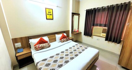 Hotel Sakhi Inn by Urban Galaxy Near Golden Temple Room Type - Deluxe Double Room