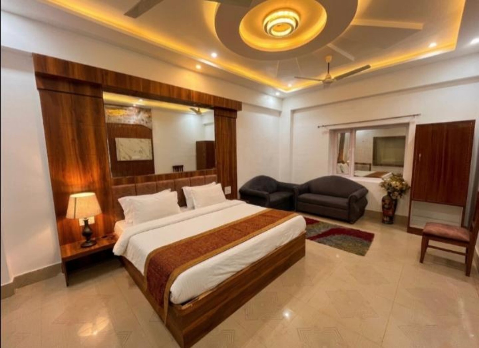 shree ji hotel park roots - Tap to explore photos