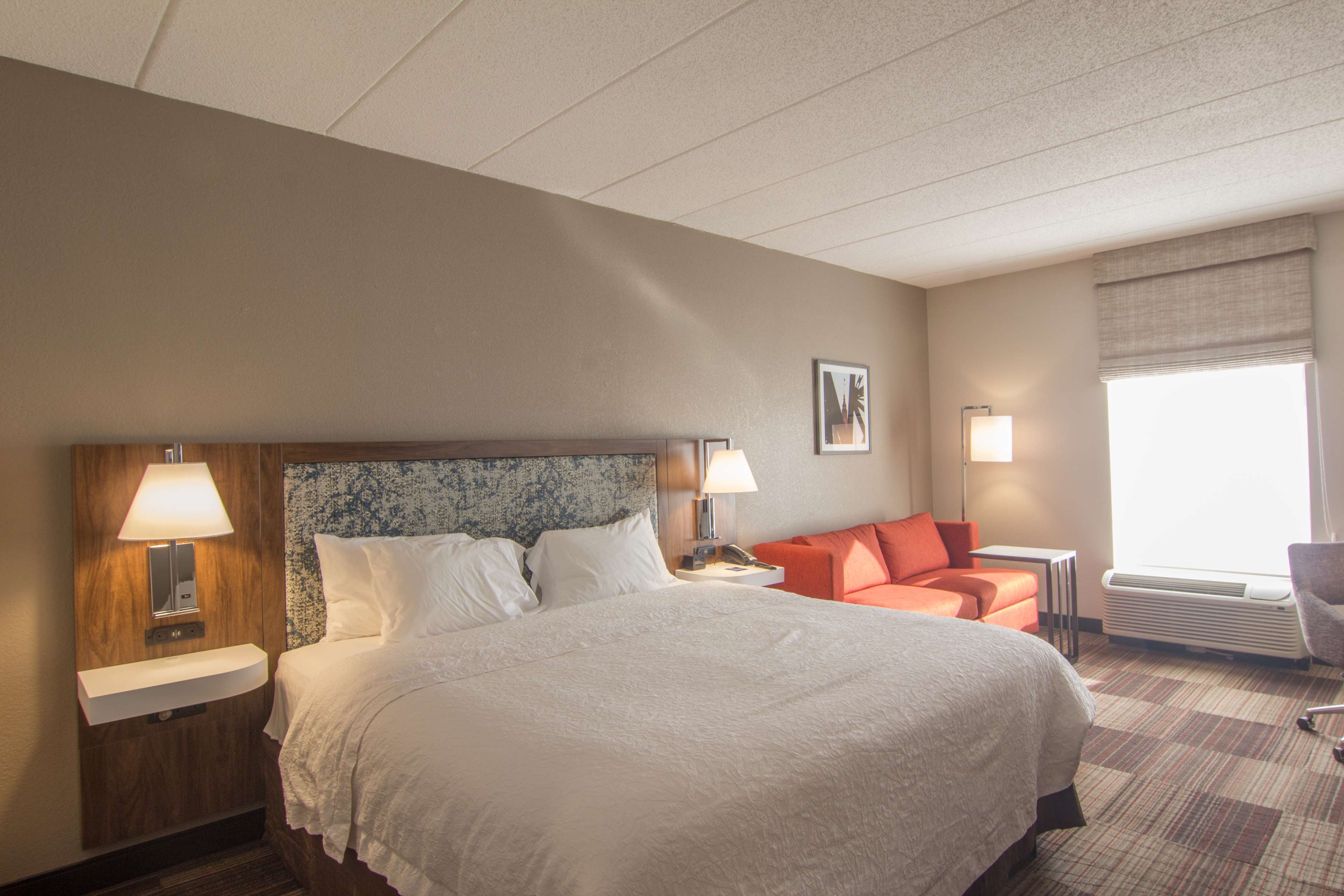 HAMPTON INN MEDINA OH - Tap to explore photos