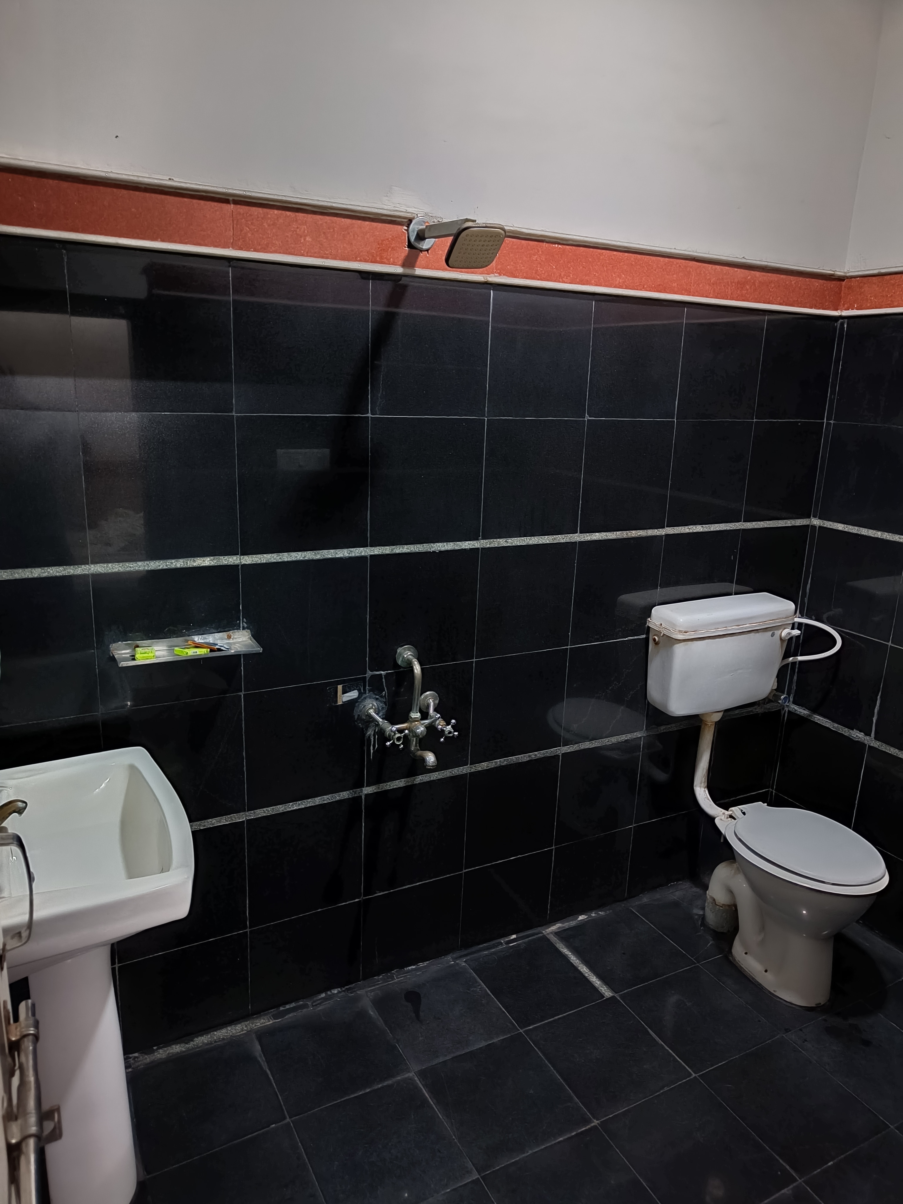 NEW HOTEL JANKI - Tap to explore photos