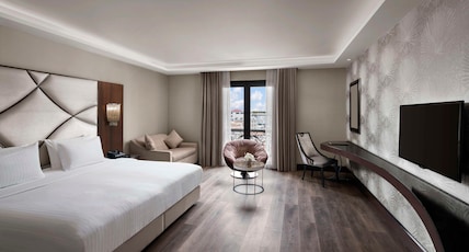 DoubleTree by Hilton Istanbul Esentepe Room Type - FAMILY CONNECTING ROOM