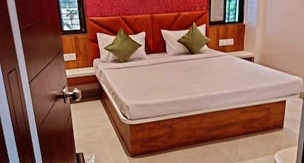 Hotel Grand Room Type - AC STNADARD DOUBLE Hotel Grand Room Type - AC STNADARD DOUBLE