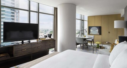 Four Seasons Hotel Bengaluru at Embassy One Room Type - Club Room King