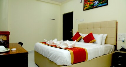 MANGO TREE HOTEL Room Type - Deluxe Room