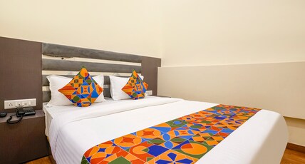 FabHotel Freedom International Room Type - Premium Room