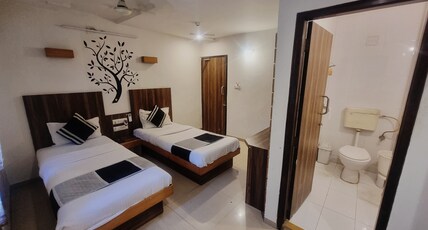 Hotel RJ Residency Room Type - Deluxe Room