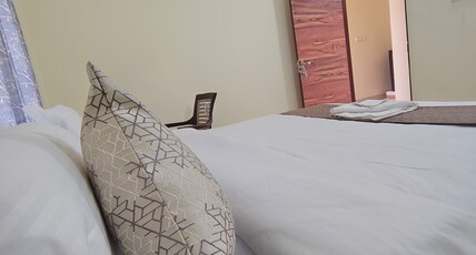 Hotel Samyukta Room Type - Deluxe Double Room Non AC
