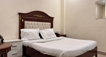 Hotel Regal Room Type - Deluxe Room