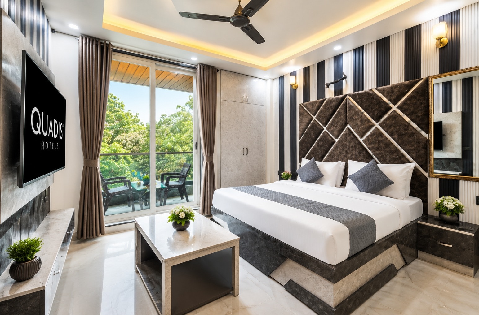 Hotel Downtown by Quadis - Sector 51 Noida - Tap to explore photos