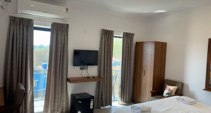Henmil Hideaway Room Type - King Room With Balcony