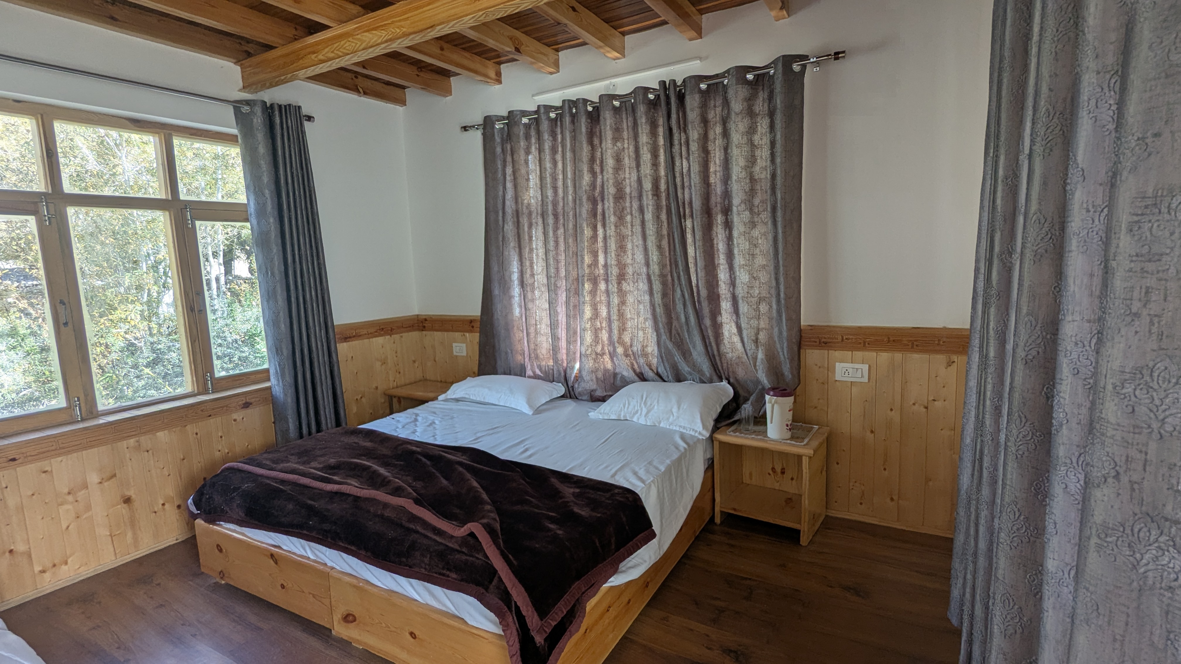 Tenzin Homestay - Tap to explore photos