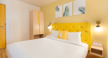 Bloom Hotel - BKC Kalina Room Type - Standard King Room