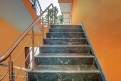 OYO 813893 Hotel Siddhi Vinayak